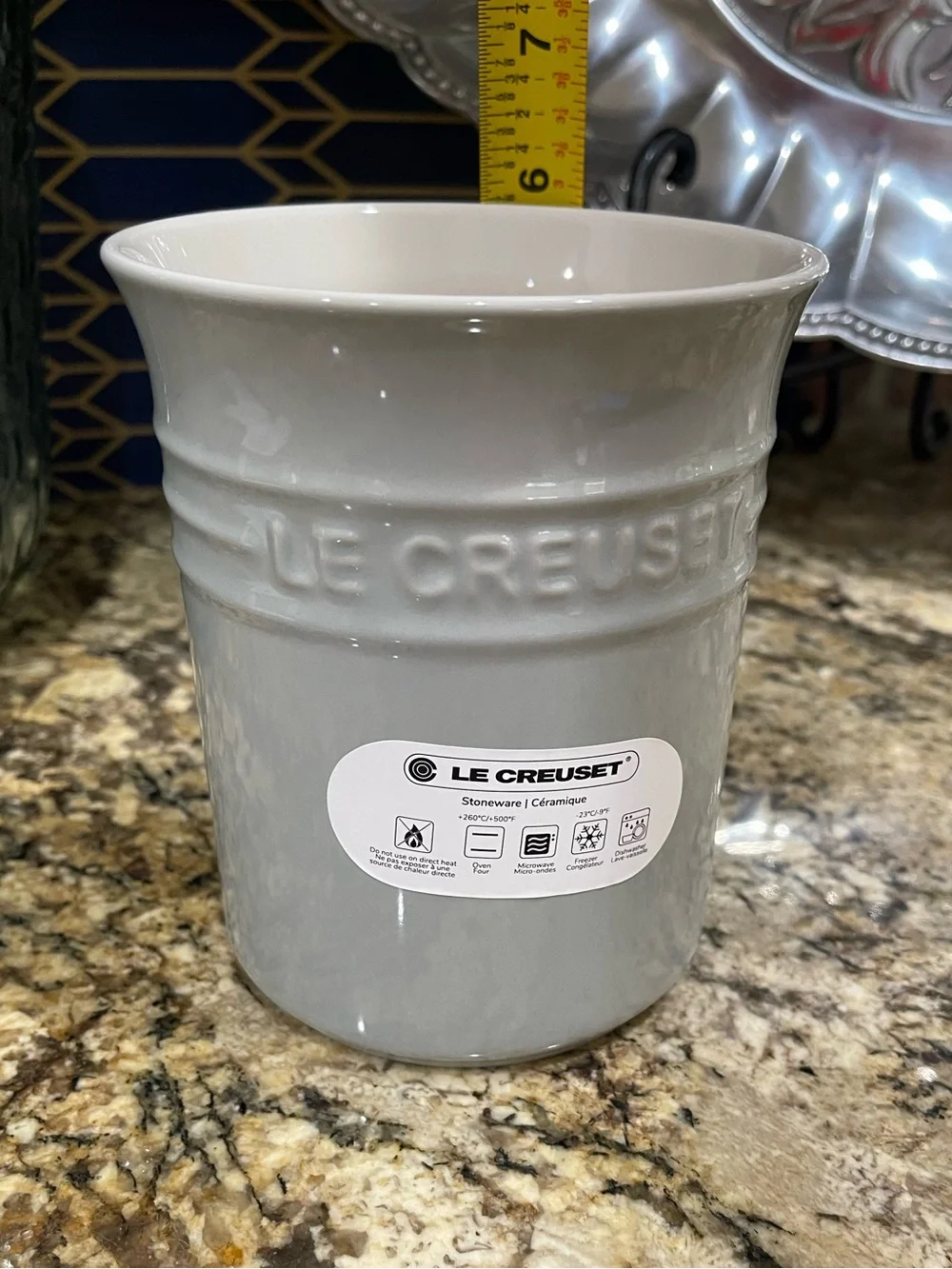 Le Creuset Second Choix Collection 1.L Utensil Crock -  PISTACHO -Brand new!